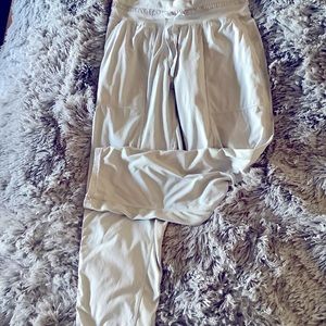 Lululemon crop dancer pants